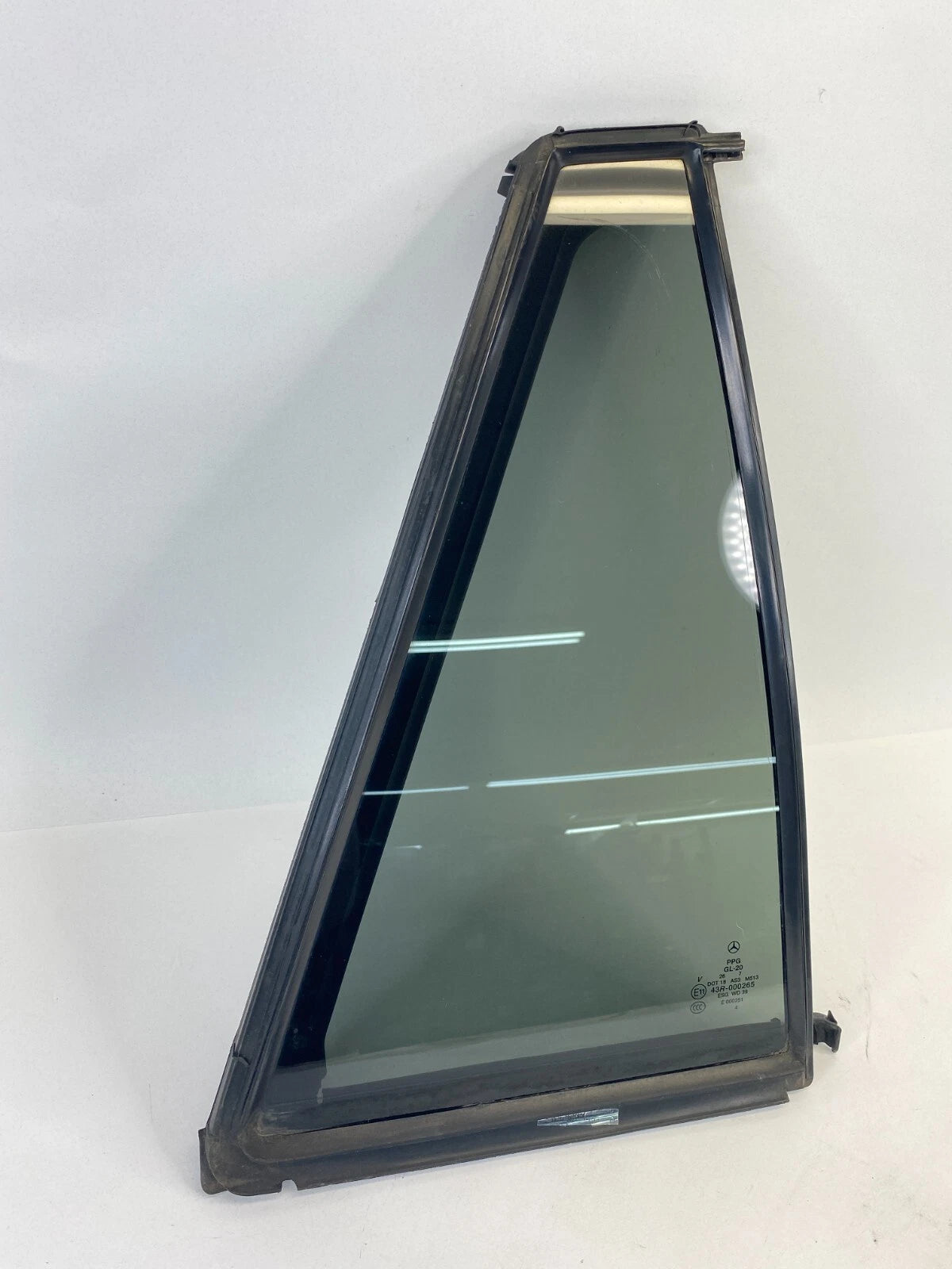06-12 MERCEDES-BENZ R350 REAR RIGHT SIDE QUARTER WINDOW GLASS A2517301855 OEM