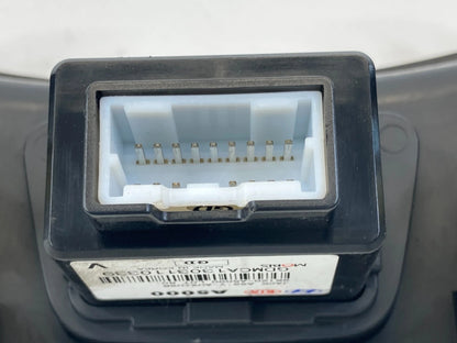 2013-2017 Hyundai Elantra GT Center Dash Auxiliary USB Jack W/ Trim Bezel Assy