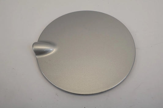 2012-2018 FORD FOCUS SEDAN FUEL GAS TANK FILLER DOOR LID COVER SILVER OEM