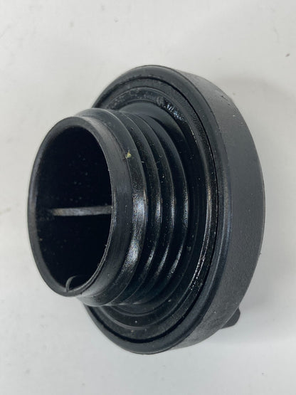 02-11 Toyota Camry 03-09 4Runner 2.4L 3.5L 4.0L Engine Oil Cap SAE 5W-30