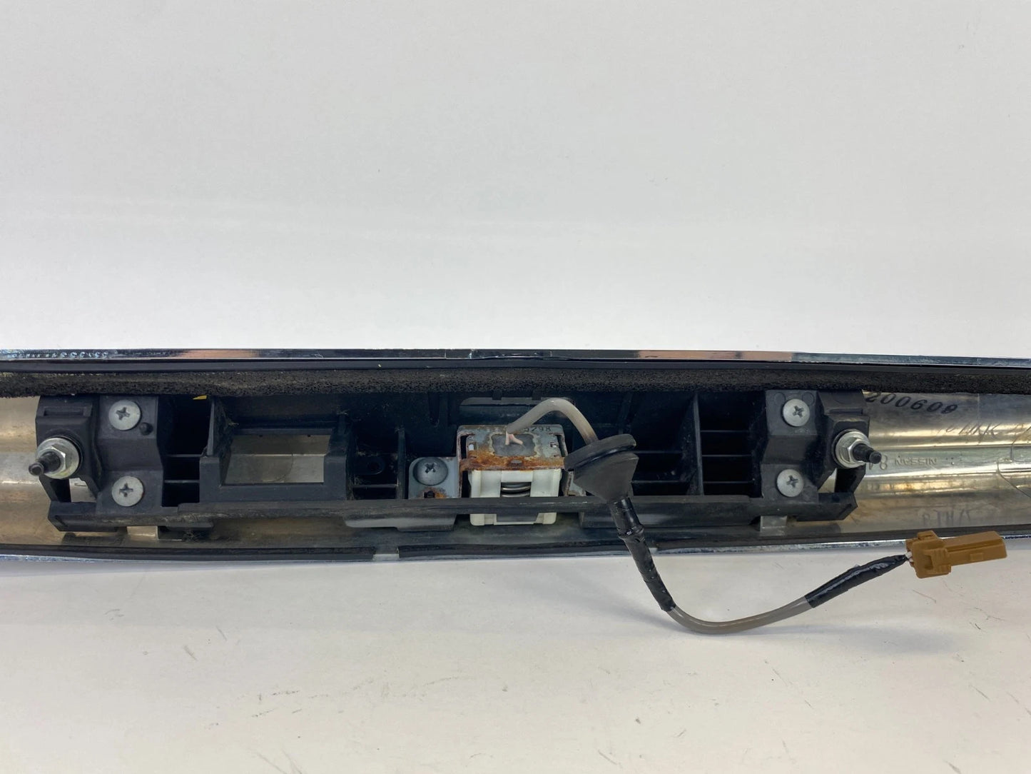 07 08 INFINITI G35 08-13 G37 SEDAN TRUNK LID CHROME MOLDING BEZEL NON CAMERA