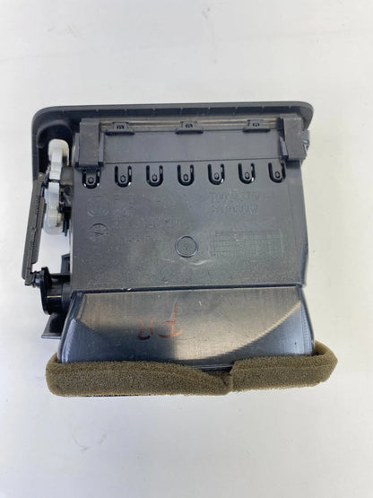 2009-2011 Volkswagen CC Front Right Side Outer Dash Air Vent Grille 3C1-819-702