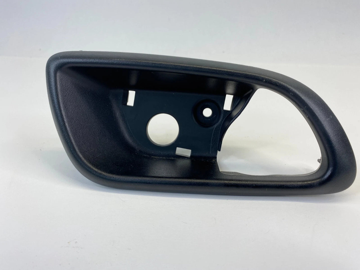 2011-2020 DODGE JOURNEY REAR RIGHT INNER DOOR HANDLE BEZEL TRIM 3001059LFN OEM