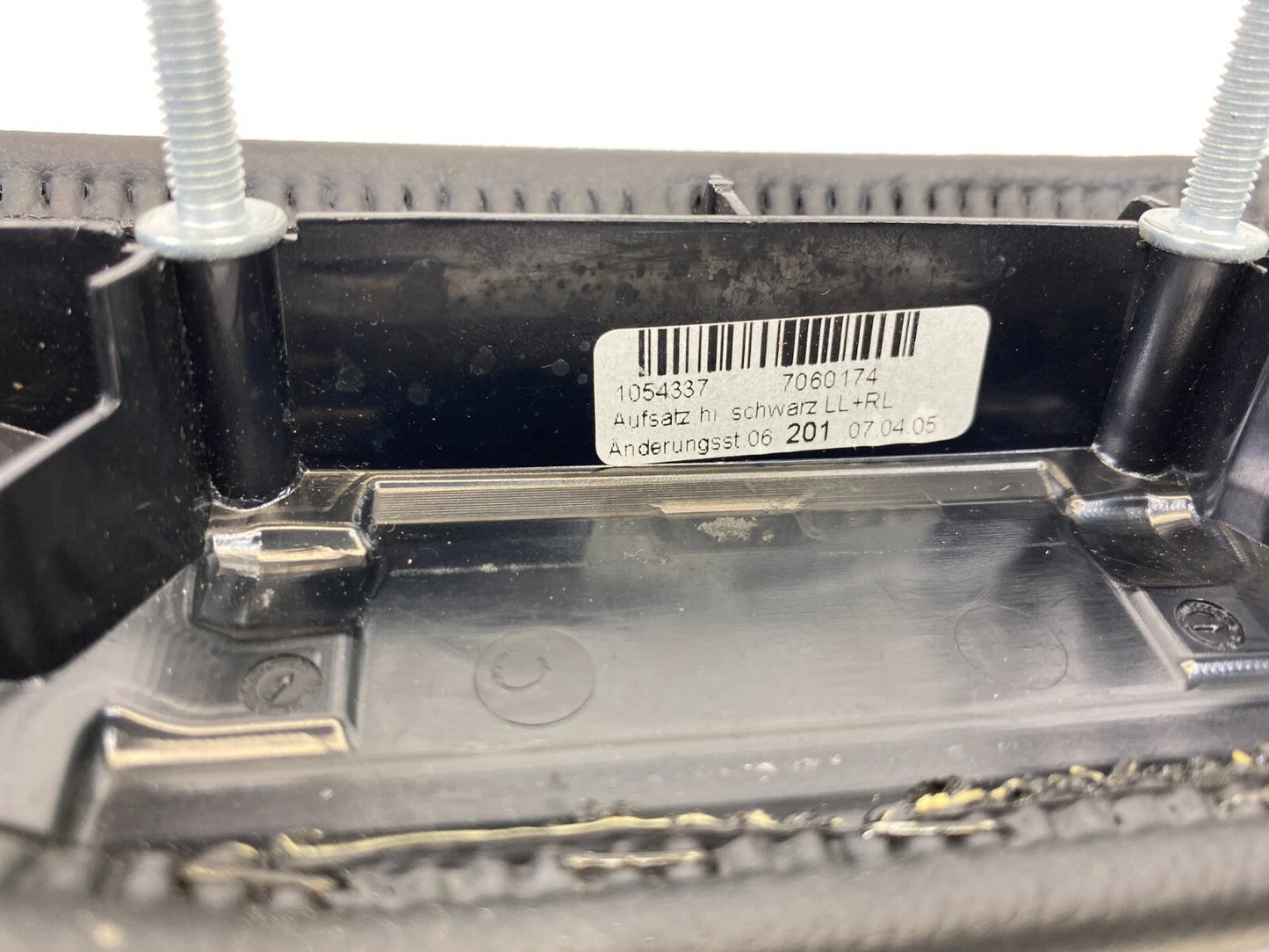 04-07 BMW 530I 525I REAR CENTER CONSOLE ARMREST TRIM PANEL BEZEL 7060174 OEM