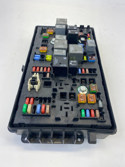 2010 2011 Cadillac SRX 3.0L AT Engine Fuse Box Relay Junction Block 15896995 OEM