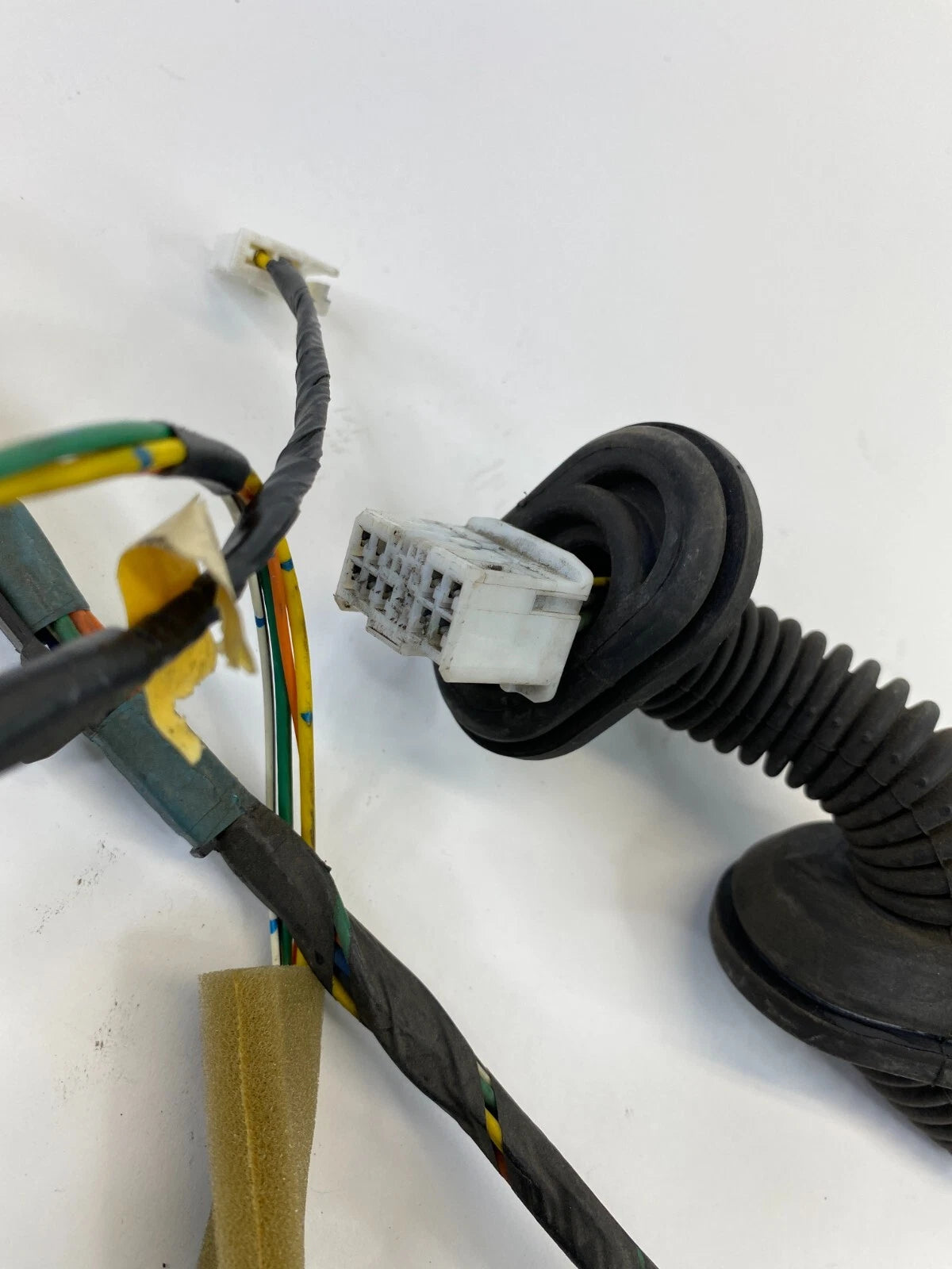 2004-2009 TOYOTA PRIUS REAR LEFT DOOR PANEL WIRE WIRING HARNESS 82154-47070 OEM