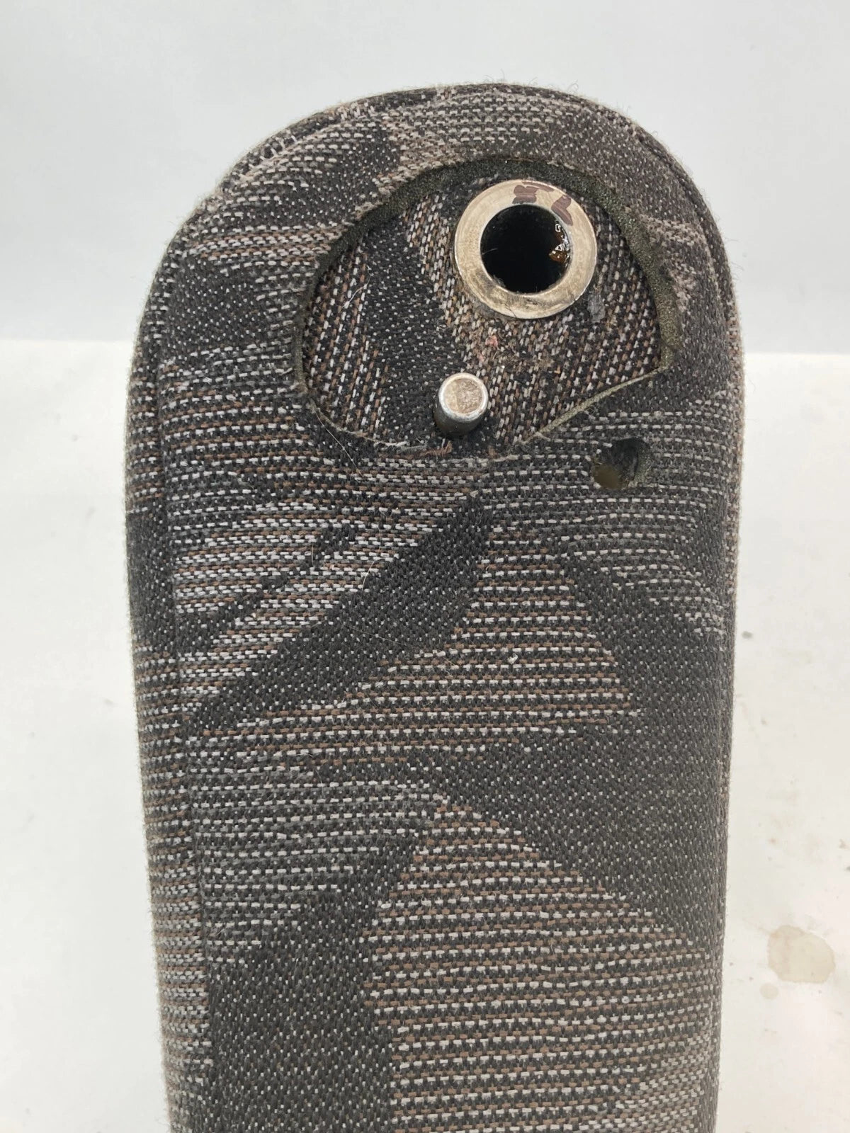 2001-2005 PONTIAC AZTEK FRONT RIGHT PASSENGER SIDE SEAT ARMREST ARM REST OEM