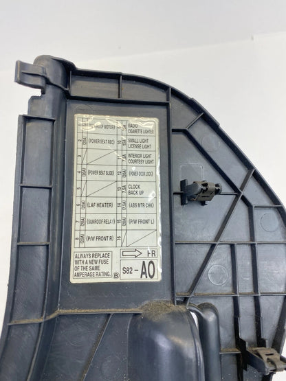 98 99 00 01 02 HONDA ACCORD DASH PANEL RIGHT FUSE BOX DOOR TRIM COVER 77211S84