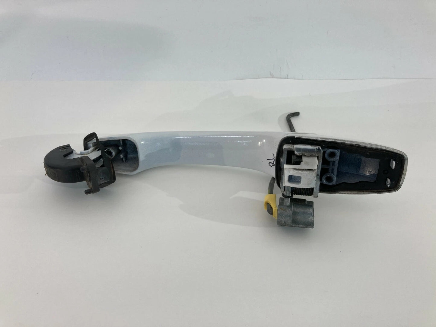 11-14 CHRYSLER 200 SEDAN REAR LEFT BACK EXTERIOR OUTER DOOR HANDLE WHITE RR LH