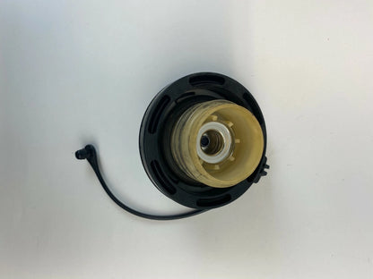 2004 2005 2006 KIA AMANTI 3.5L V6 FUEL TANK FILLER GAS CAP LID COVER OEM