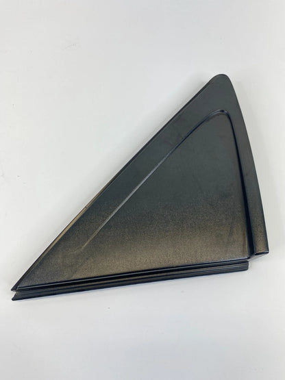 12-17 HYUNDAI ACCENT SDN EXTERIOR RIGHT QUARTER WINDOW MOLDING TRIM 87810-1R000