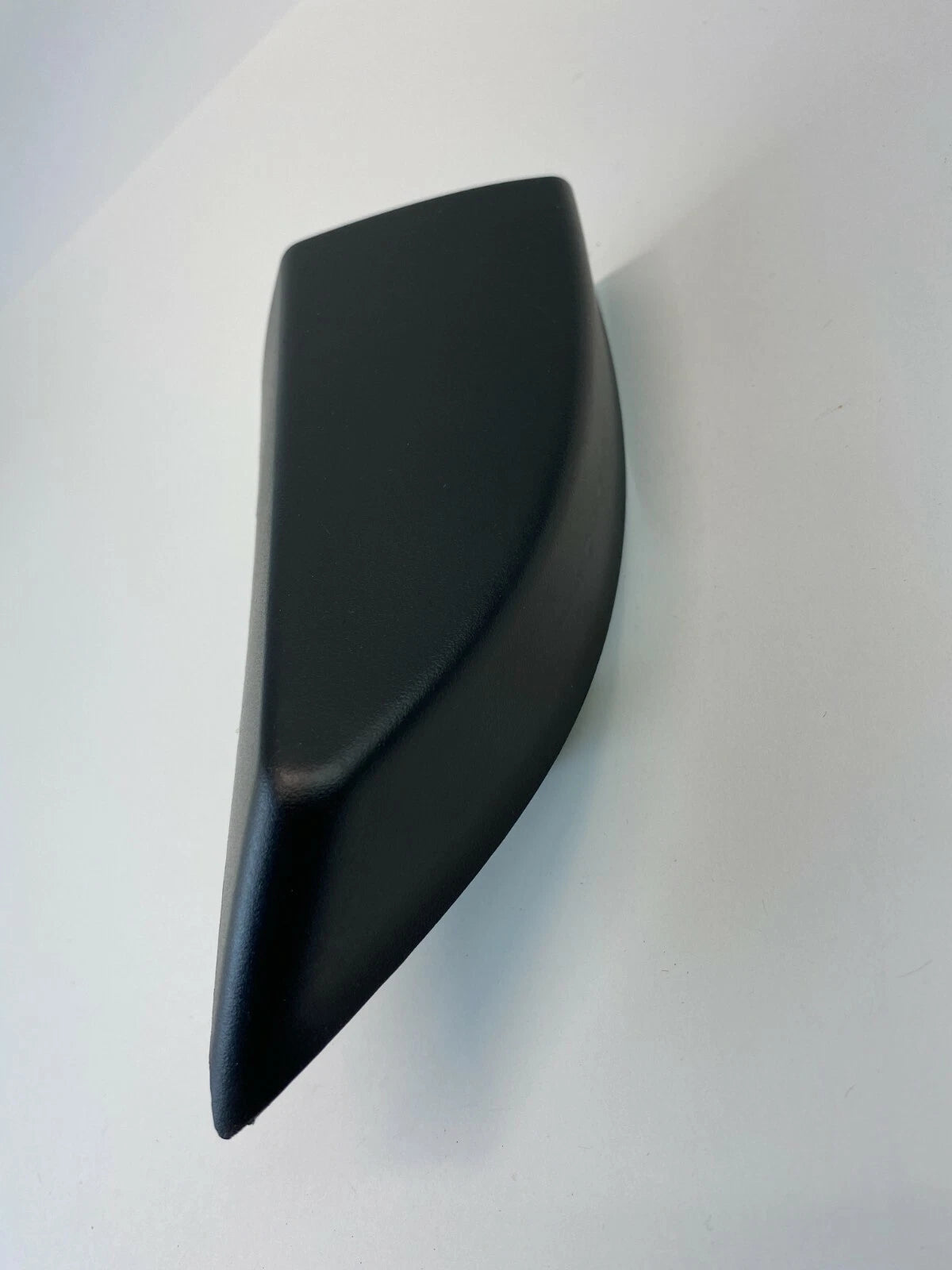 2007-2012 DODGE CALIBER FRONT RIGHT PASSENGER DOOR INTERIOR MIRROR TRIM COVER