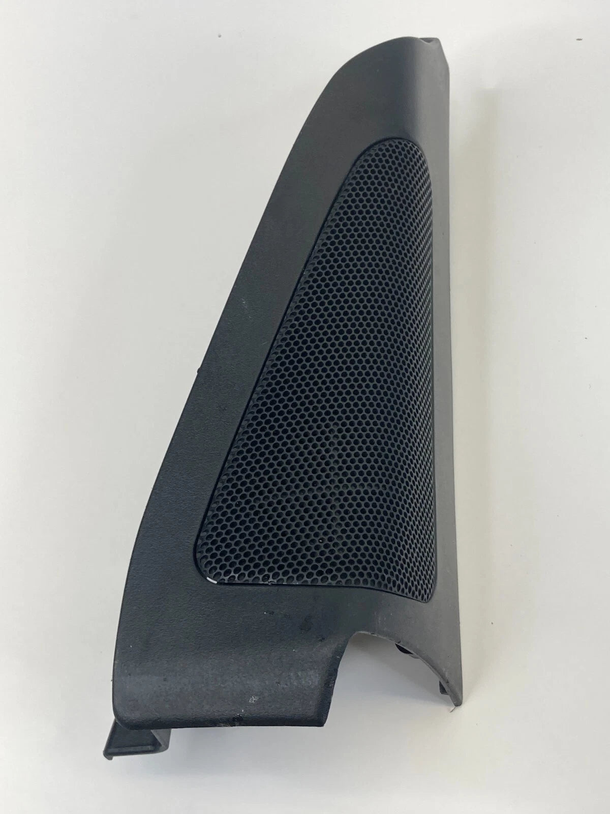 04-09 TOYOTA PRIUS FRONT RIGHT PASSENGER TWEETER SPEAKER CORNER COVER 6749147020
