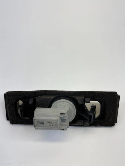2004-2010 TOYOTA SIENNA HATCH LIFTGATE TAILGATE LICENSE PLATE LIGHT LAMP ASSY
