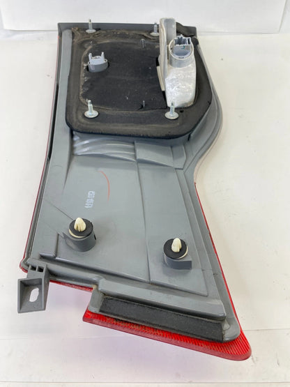 2005-2007 HONDA ODYSSEY LX LEFT DRIVER SIDE INNER TAIL LIGHT REAR LAMP OEM