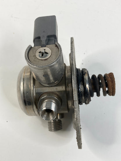 2012 2013 BMW 328i 2013 328i xDrive High Pressure Fuel Pump 1351-7640055 OEM