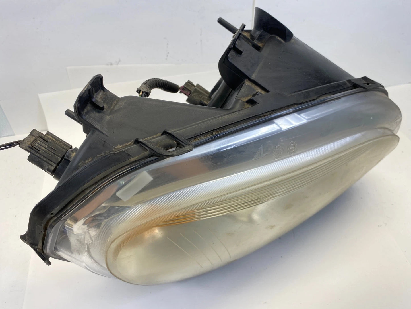 2006-2011 CHEVROLET HHR HEADLIGHT PASSENGER RIGHT SIDE RH OEM FACTORY 15827442