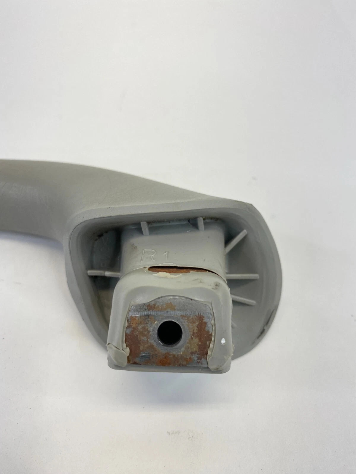 03 04 FORD ESCAPE INTERIOR WINDSHIELD RIGHT PASSENGER A PILLAR GRAB GRIP HANDLE