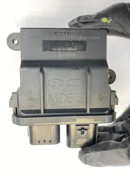 2011-2014 HYUNDAI SONATA PASSENGER SEAT OCCUPANT MODULE SENSOR OEM 88950-3Q500