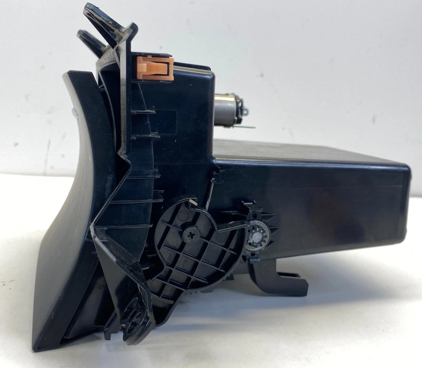 2010-2013 SUZUKI KIZASHI CENTER CONSOLE ASHTRAY ASH TRAY COMPARTMENT STORAGE OEM