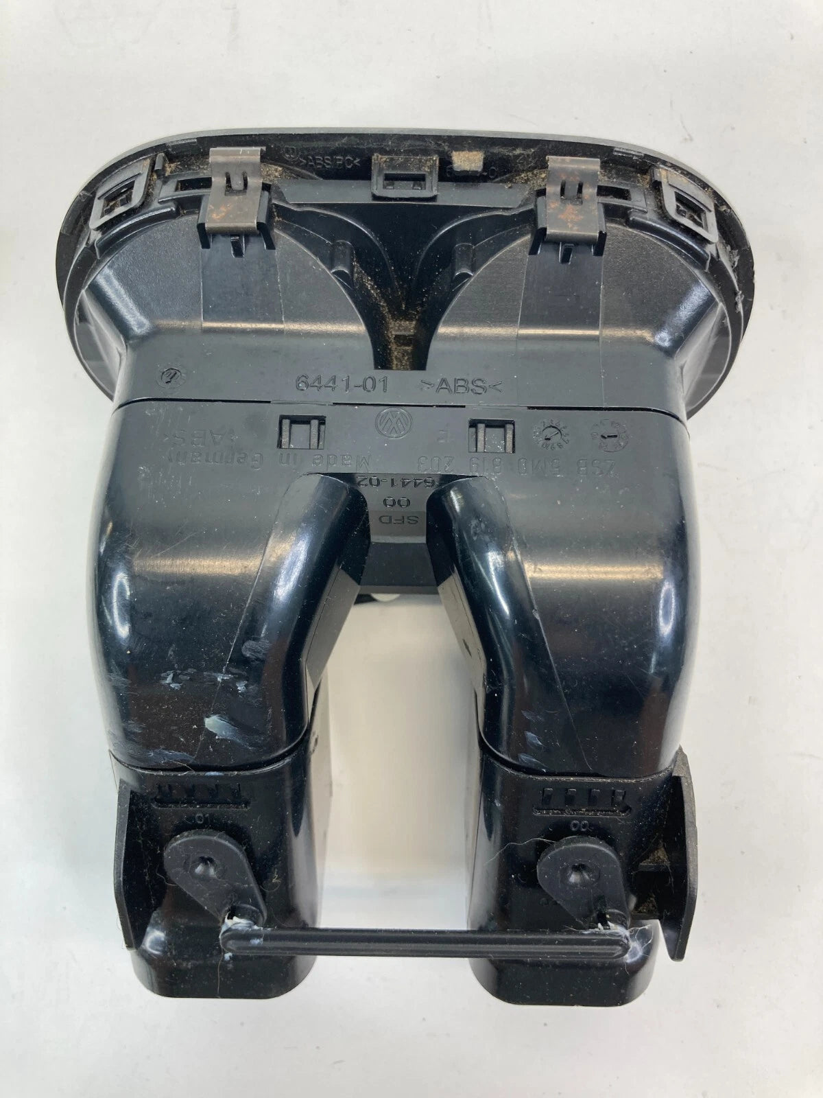 2009-2011 VW VOLKSWAGEN TIGUAN REAR CENTER CONSOLE A/C AIR VENT OUTLET 5N0819203