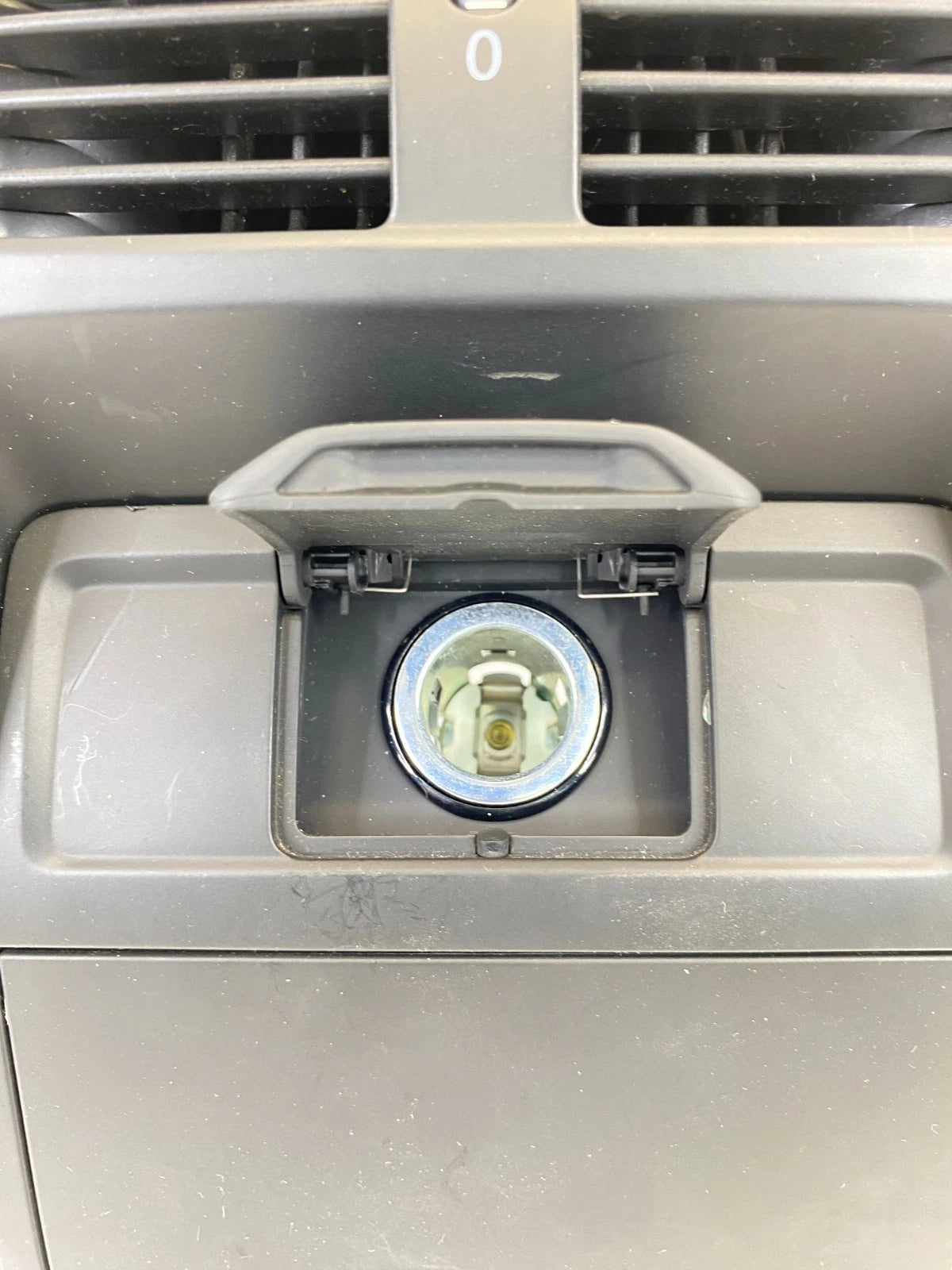 2011-2017 VOLKSWAGEN CC REAR CENTER PANEL W/ AIR VENT & POWER OUTLET 3C0864298