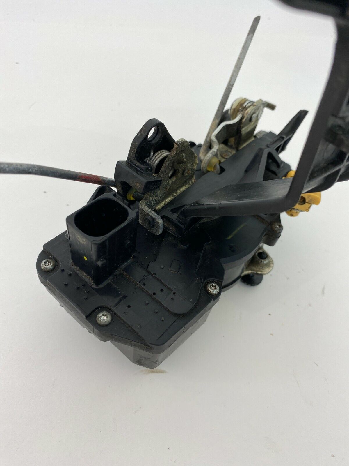 2005-2009 Chevrolet Equinox Rear Right Door Lock Latch Actuator R16889614 OEM