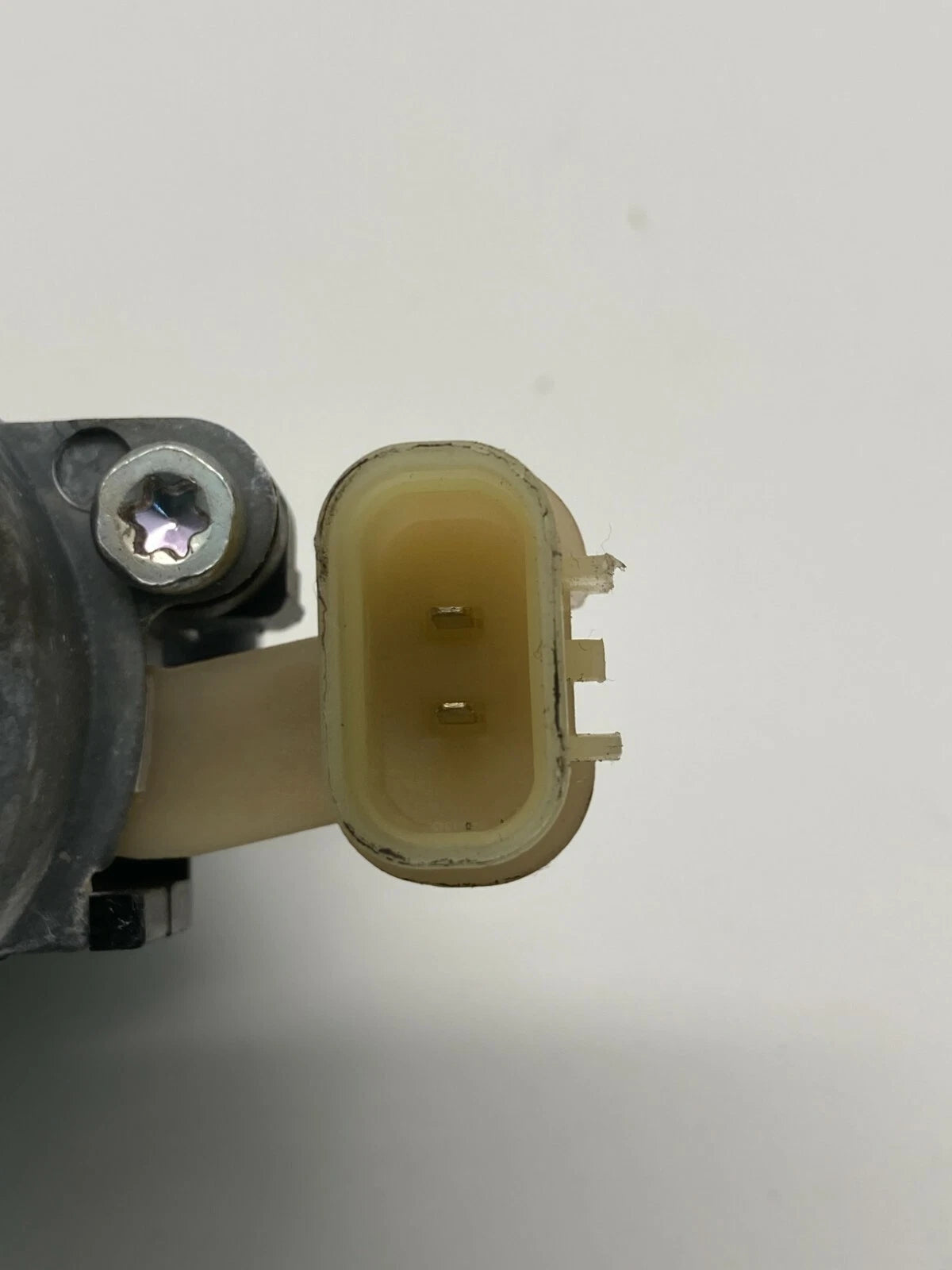 2007-2011 HYUNDAI ACCENT HATCHBACK FRONT LEFT DRIVER SIDE DOOR WINDOW MOTOR OEM