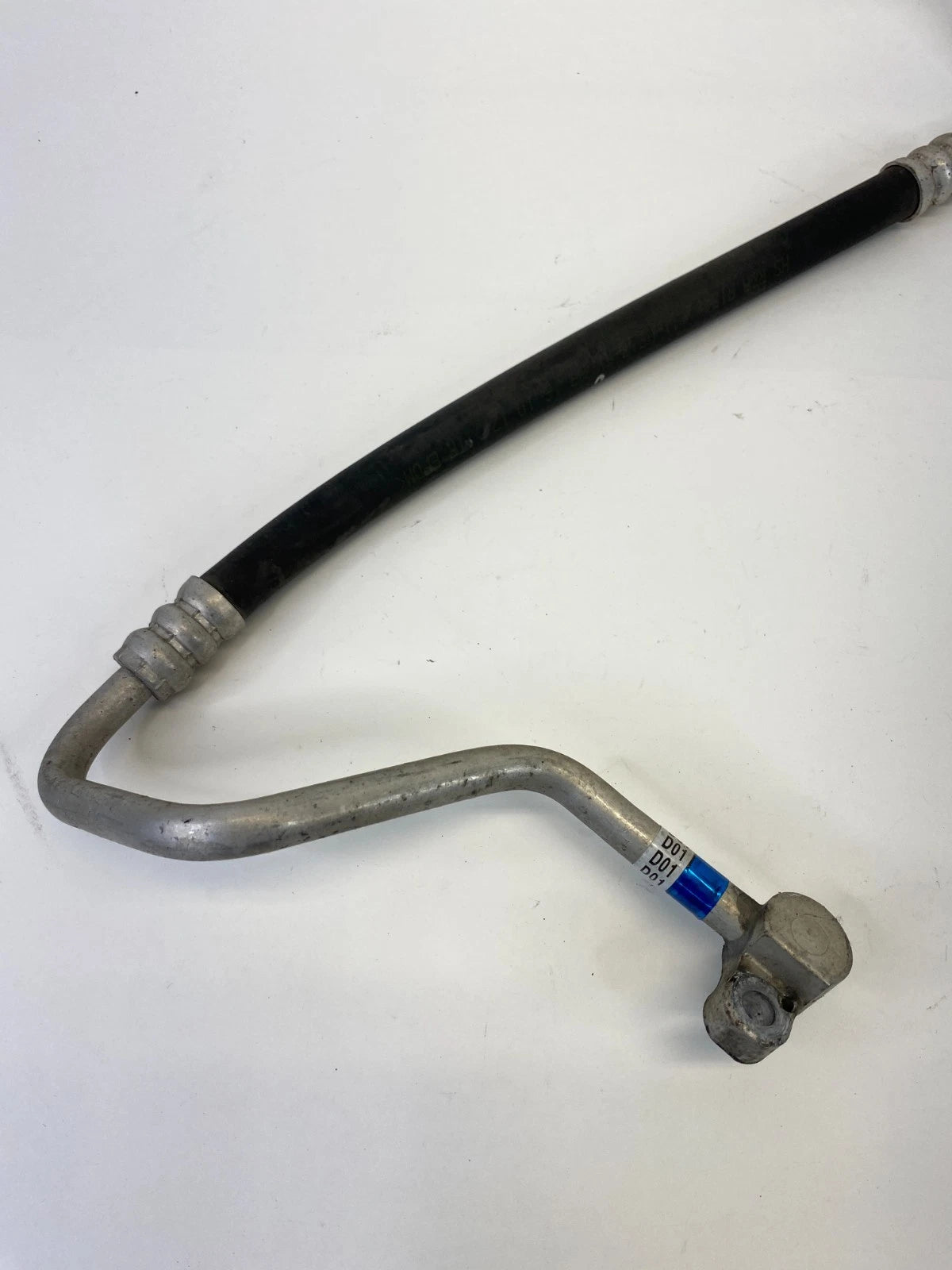 2012-2017 HYUNDAI ACCENT 1.6L L4 A/C REFRIGERANT DISCHARGE HOSE PIPE LINE