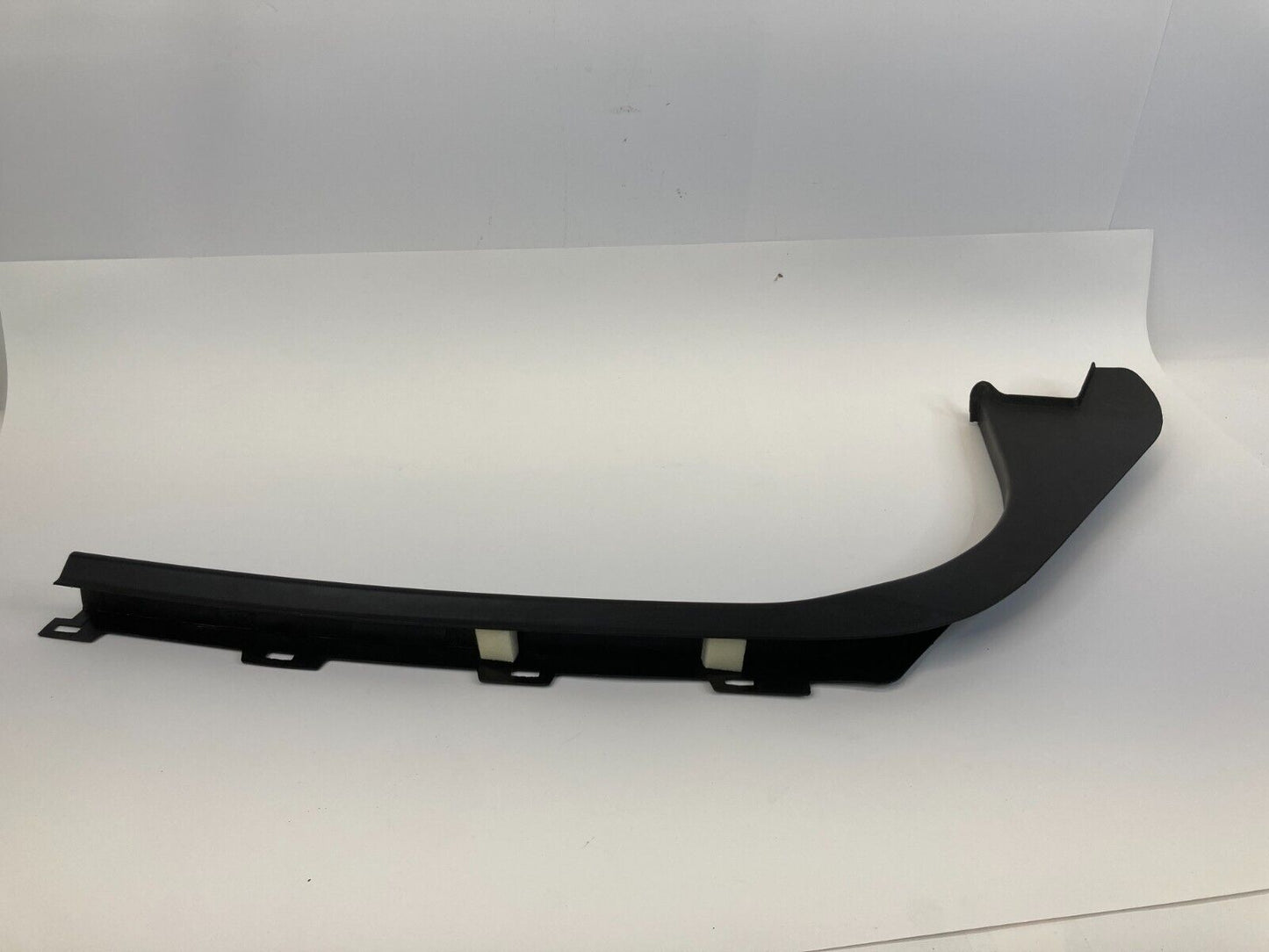 2012-2018 Ford Focus Rear Left Door Window Trim Bezel Trim Molding OEM