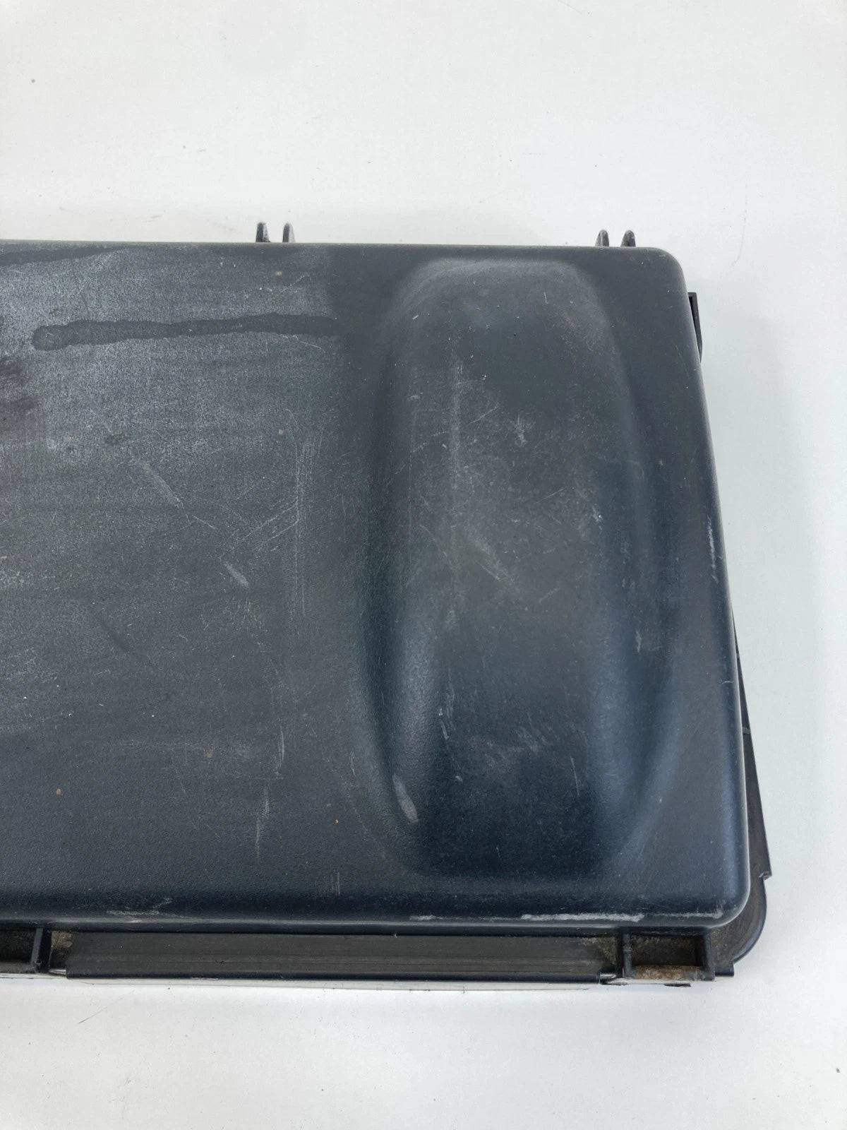 2004-2009 TOYOTA PRIUS 1.5L AIR CLEANER BOX MOUNTING BRACKET OEM 17812-21020