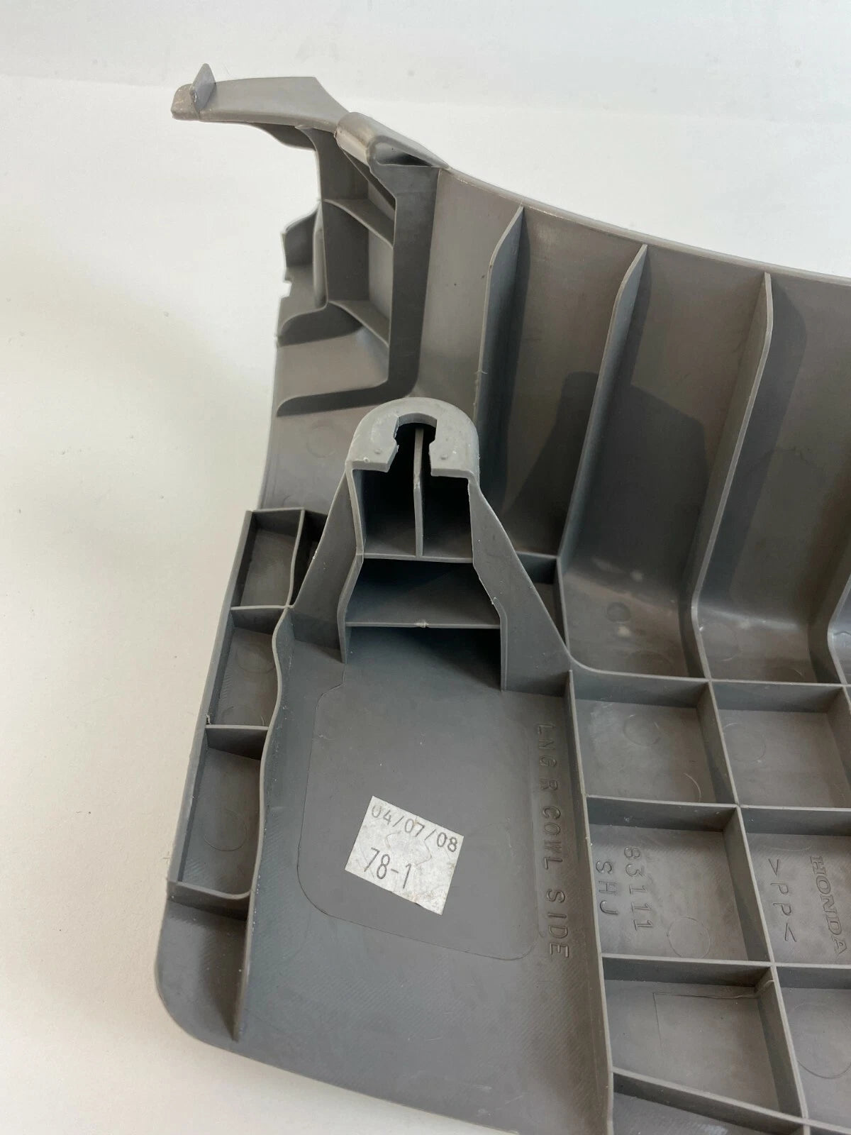 05-10 HONDA ODYSSEY FRONT RIGHT PASSENGER DOOR COWL LINING KICK TRIM 83111-SHJ