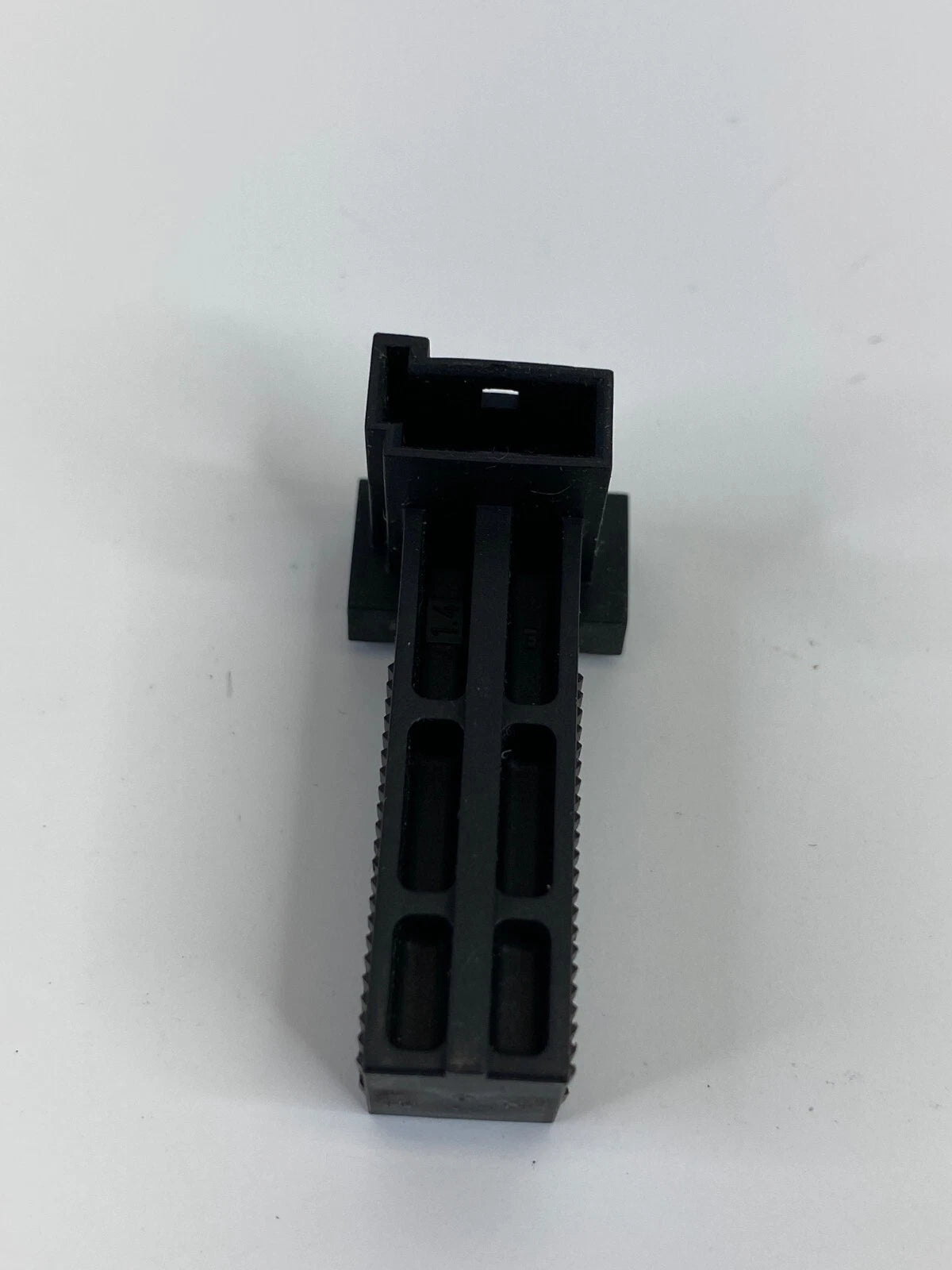 2003-2013 LAND ROVER RANGE ROVER BRAKE LIGHT LAMP STOP SWITCH OEM 1-1468896-2