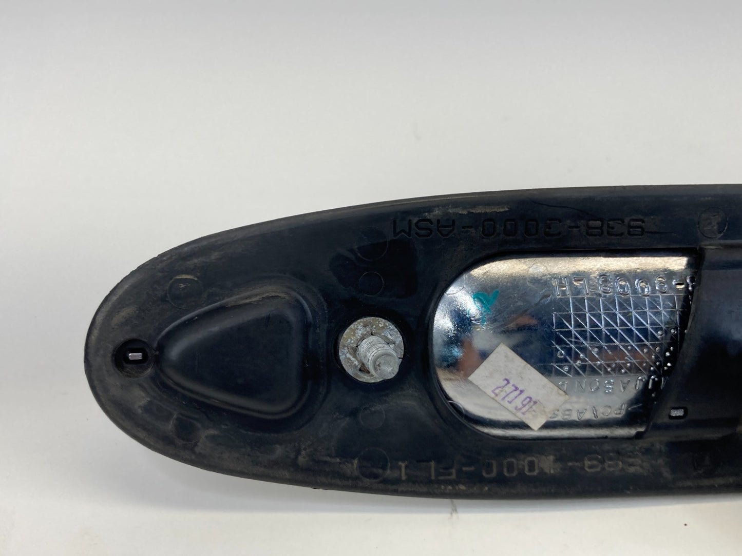 1998-2002 Lincoln Town Car Front Left Exterior Door Handle Assy 938-3000-ASM OEM