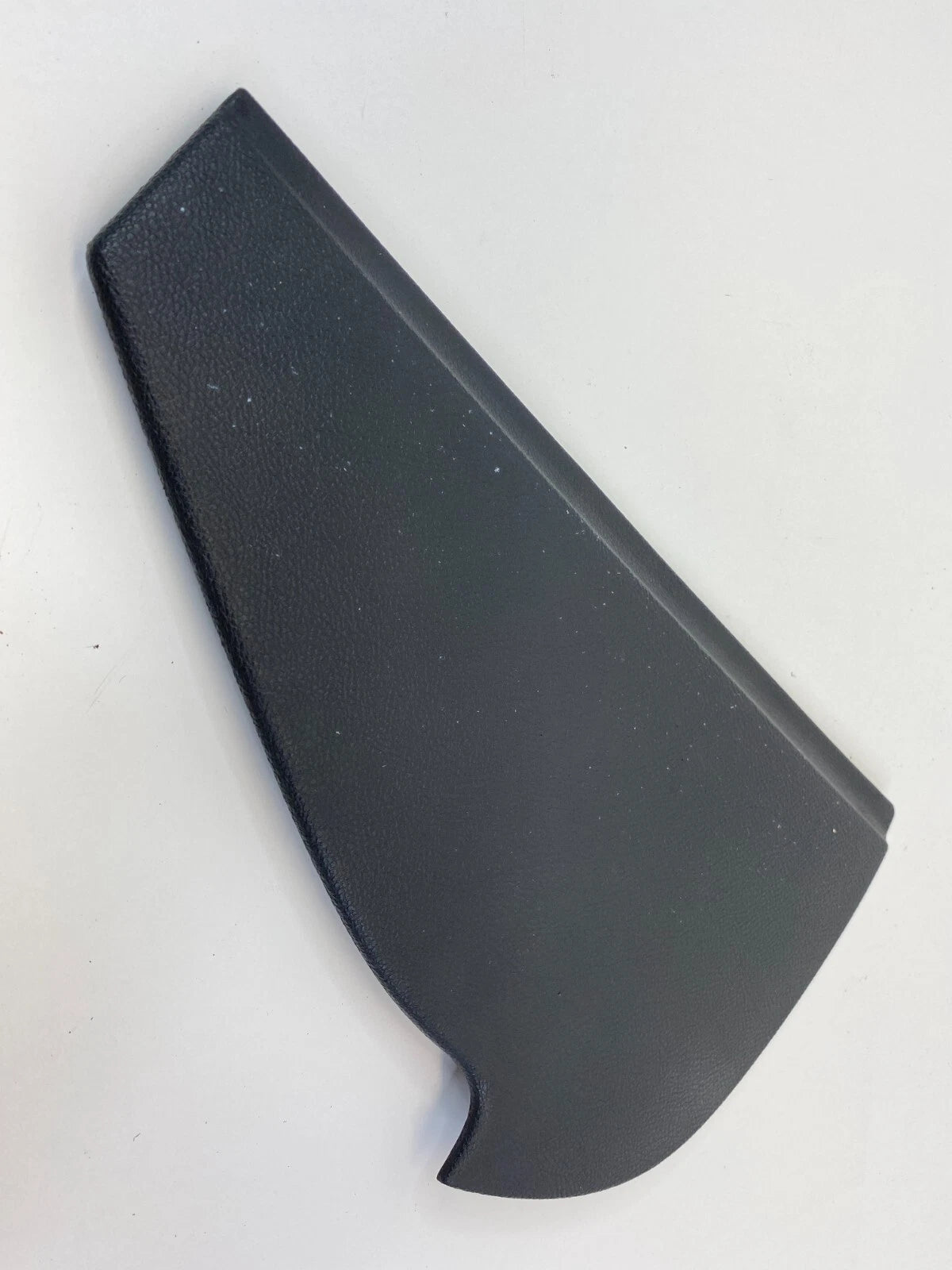 2005-2007 BUICK TERRAZA FRONT LEFT DRIVER SIDE DASH END CAP COVER TRIM 15198331