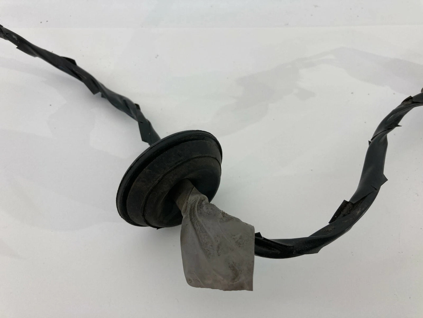 2002-2006 GMC ENVOY XL CHEVROLET TRAILBLAZER TAILLIGHT CIRCUIT BOARD PLUG WIRE