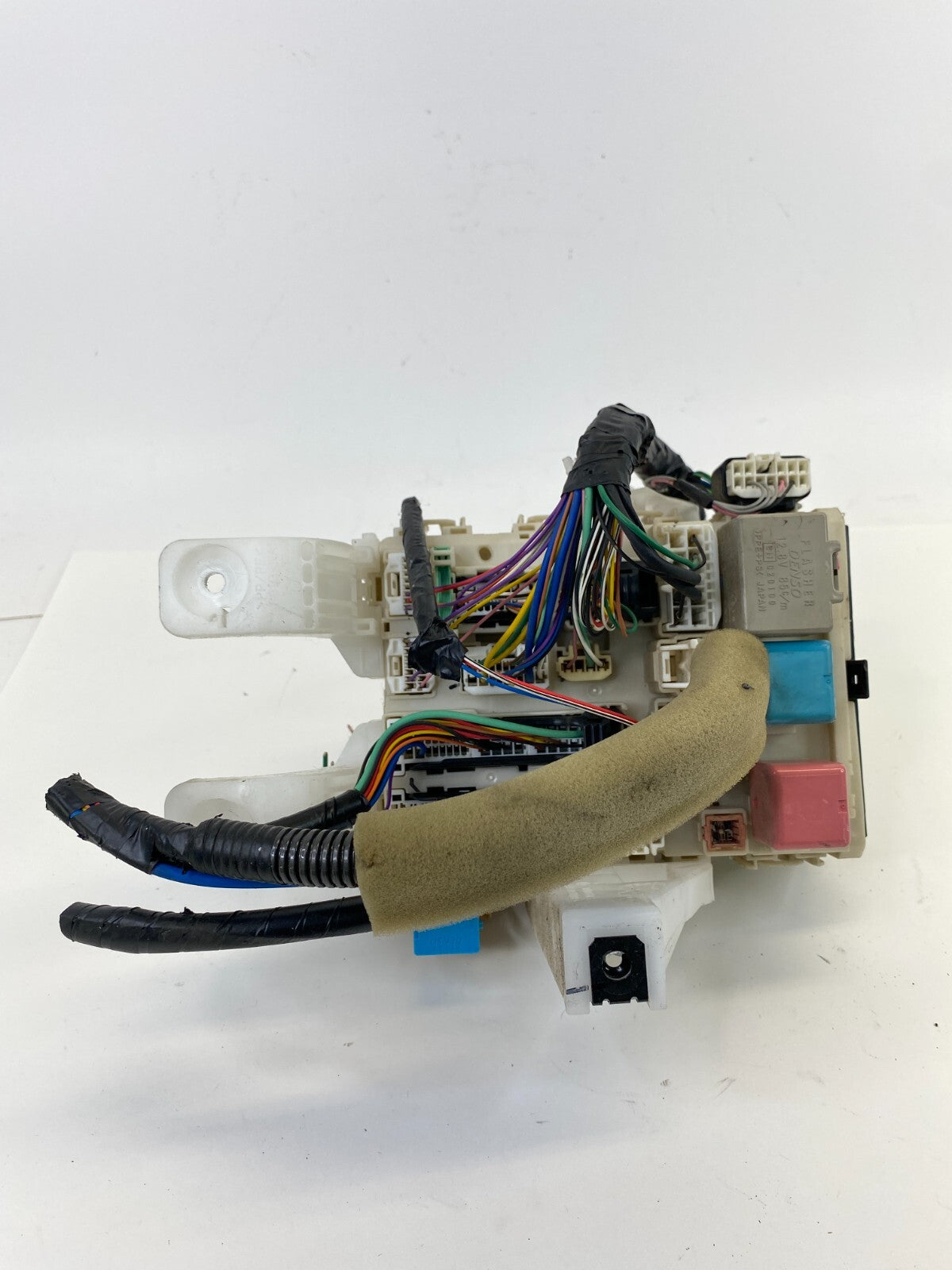 04-09 Toyota Prius Hybrid 1.5L FWD Interior Under Dash Cabin Fuse Box 8273047300