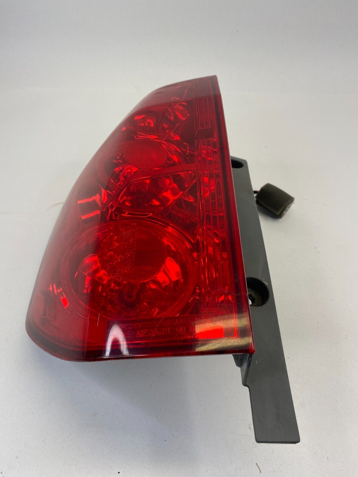 2003 2004 Honda Pilot Rear Left Driver Side Tail Light Taillight Lamp Assy OEM