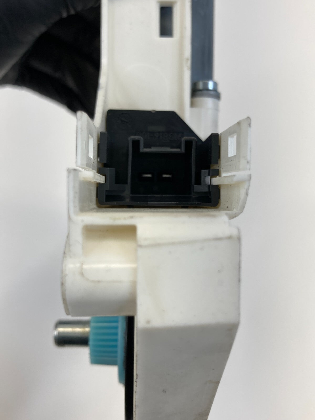 2009-2016 Audi A4 Quattro Rear Left Side Door Power Window Motor 8K0959811A OEM