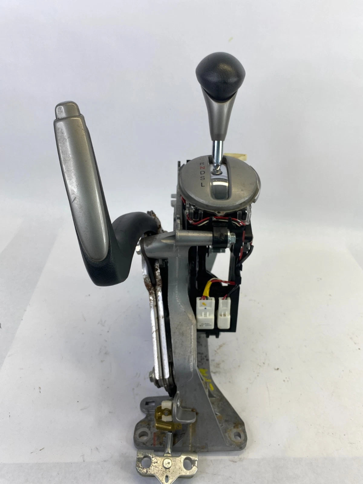 2006-2011 HONDA CIVIC 1.3L A/T FLOOR GEAR SHIFTER SELECTOR LEVER W/ BRAKE HANDLE