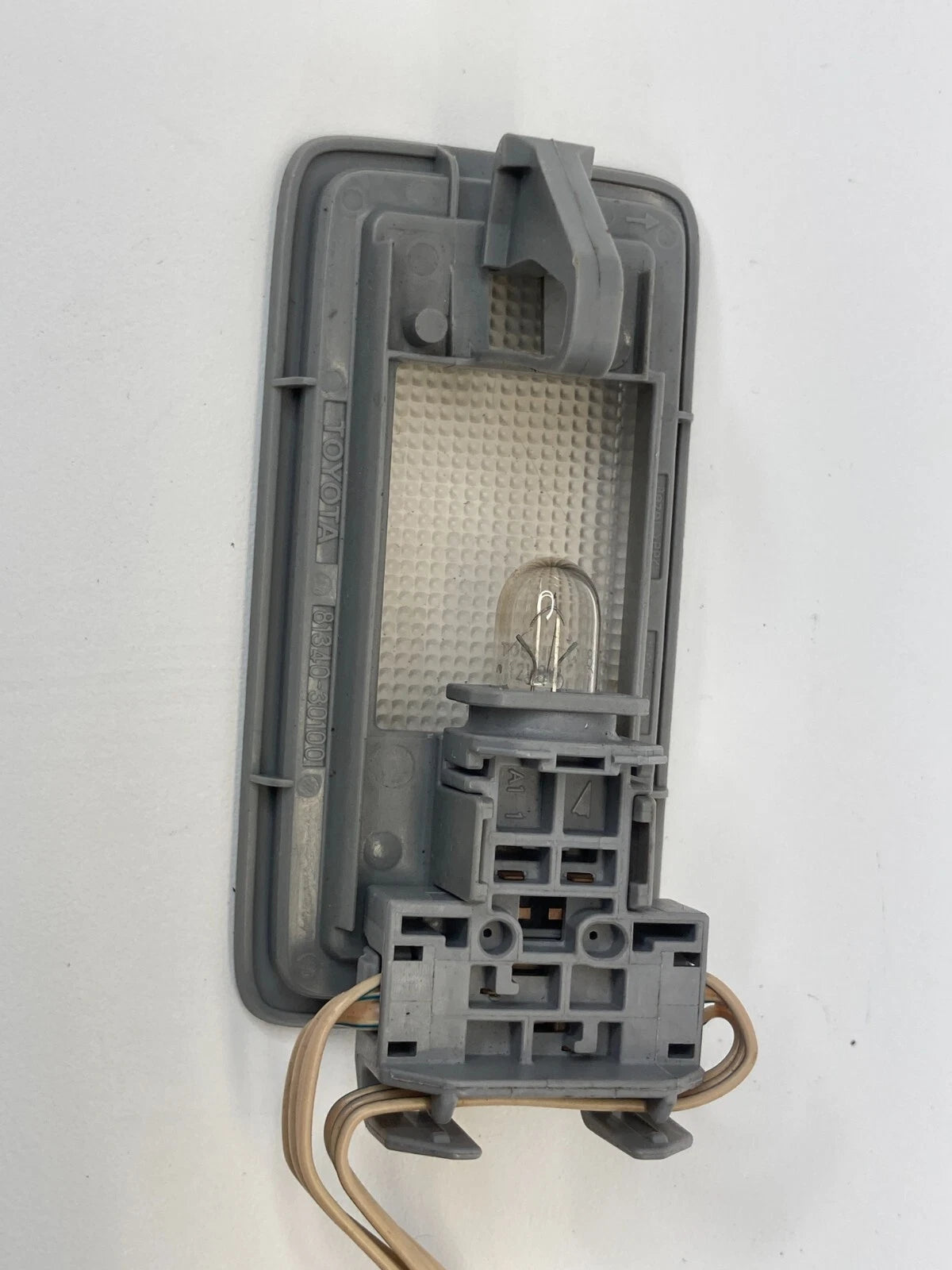 2007-2014 TOYOTA CAMRY FRONT LEFT OR RIGHT ROOF SUN VISOR VANITY LIGHT LAMP