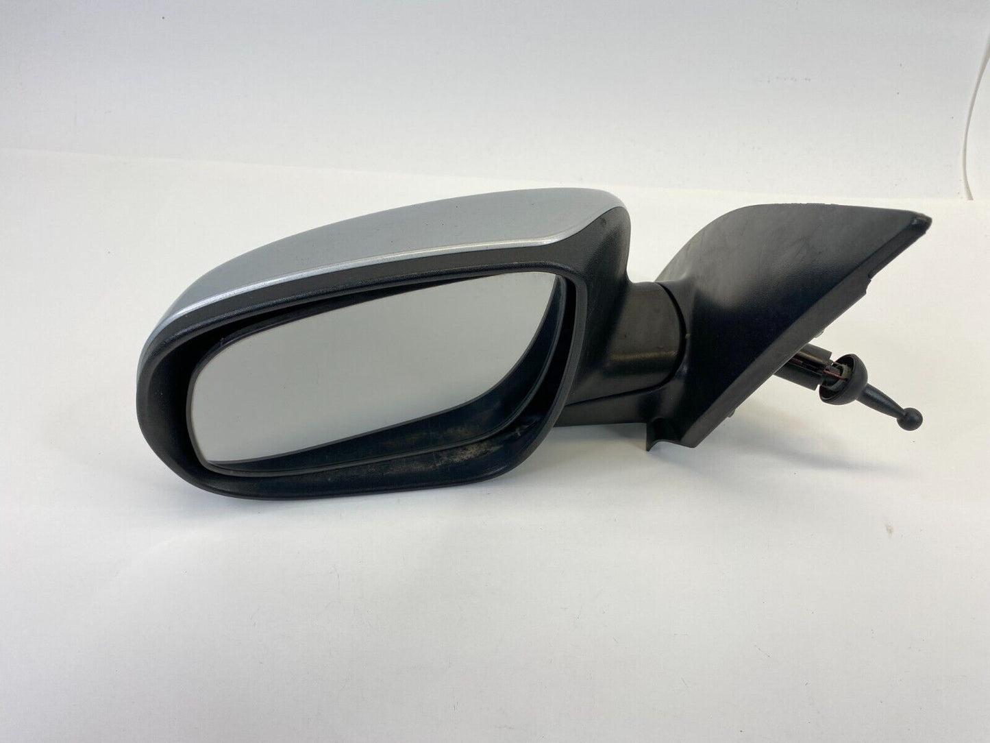 10 11 Hyundai Accent Hatchback Driver Side View Manual Door Mirror E13-027427