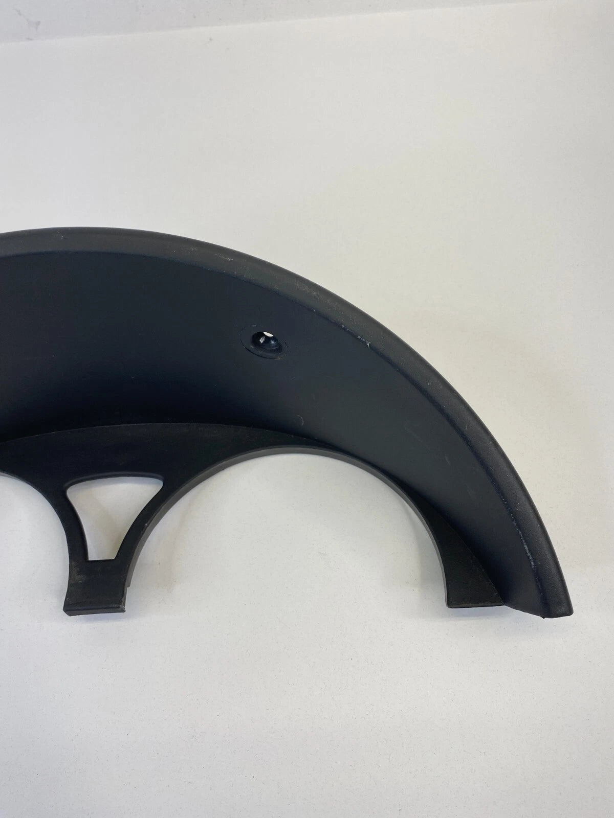 2006 CHEVROLET AVEO FRONT DASH INSTRUMENT CLUSTER SURROND COVER TRIM 96345796