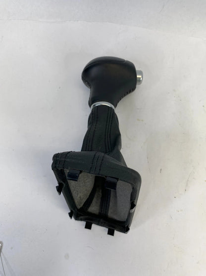 2014 2015 KIA SORENTO 3.3L AT SHIFT KNOB HANDLE AND GAITER BLACK LEATHER OEM