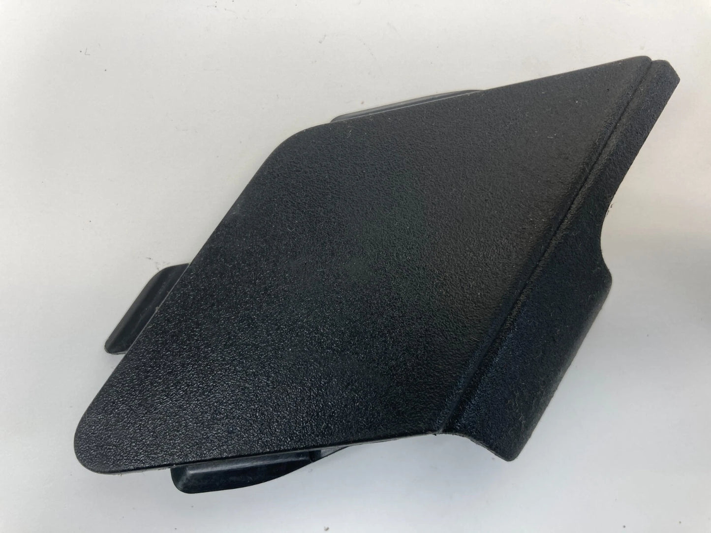09-12 CHEVROLET TRAVERSE FRONT RIGHT PASSENGER SEAT COVER CAP TRIM PANEL 1697993