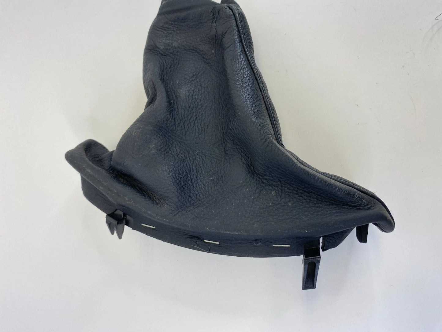 06 07 BMW 530XI EMERGENCY PARKING BRAKE BOOT HANDLE COVER LEATHER 34427034091