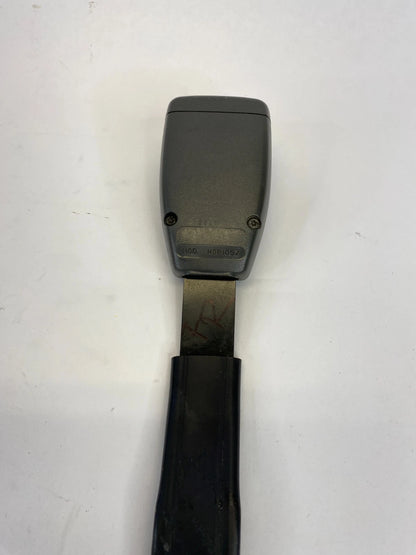 1998-2002 ISUZU TROOPER FRONT RIGHT SEAT BELT BUCKLE RECEIVER RETRACTOR OEM