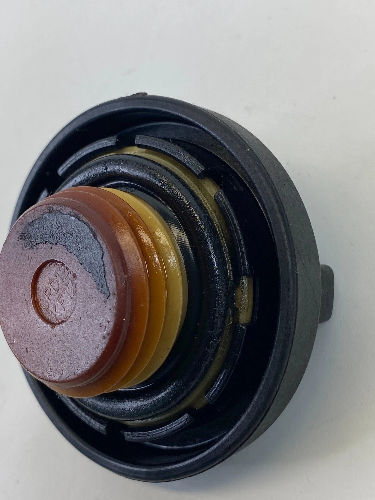 2010-2023 KIA FORTE 2.0L ENGINE OIL FILLER TANK CAP LID COVER SAE 5W-20