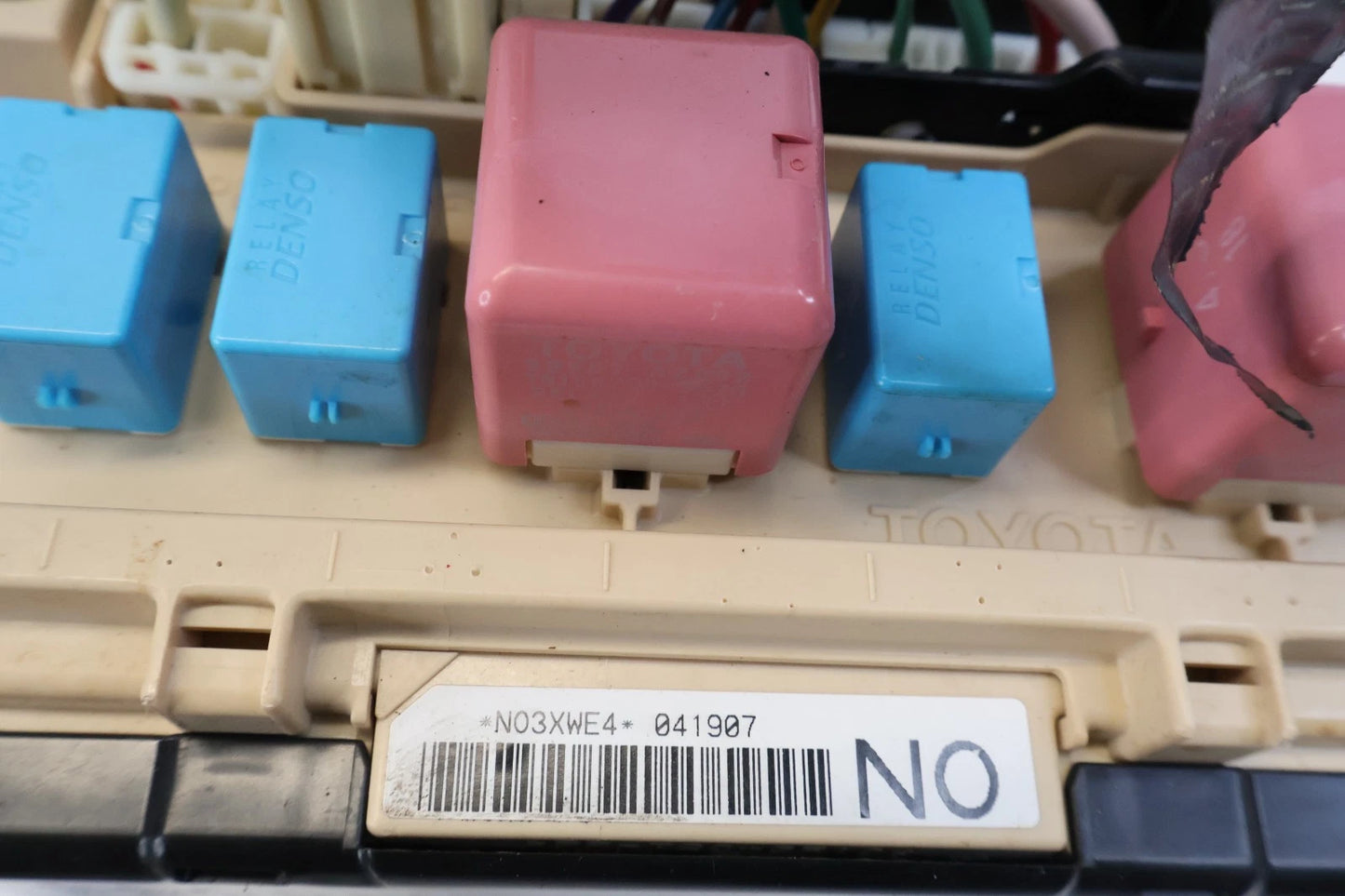 2007-2011 TOYOTA CAMRY SEDAN INTERIOR FUSE BOX JUNCTION BLOCK MODULE 82141-06J10