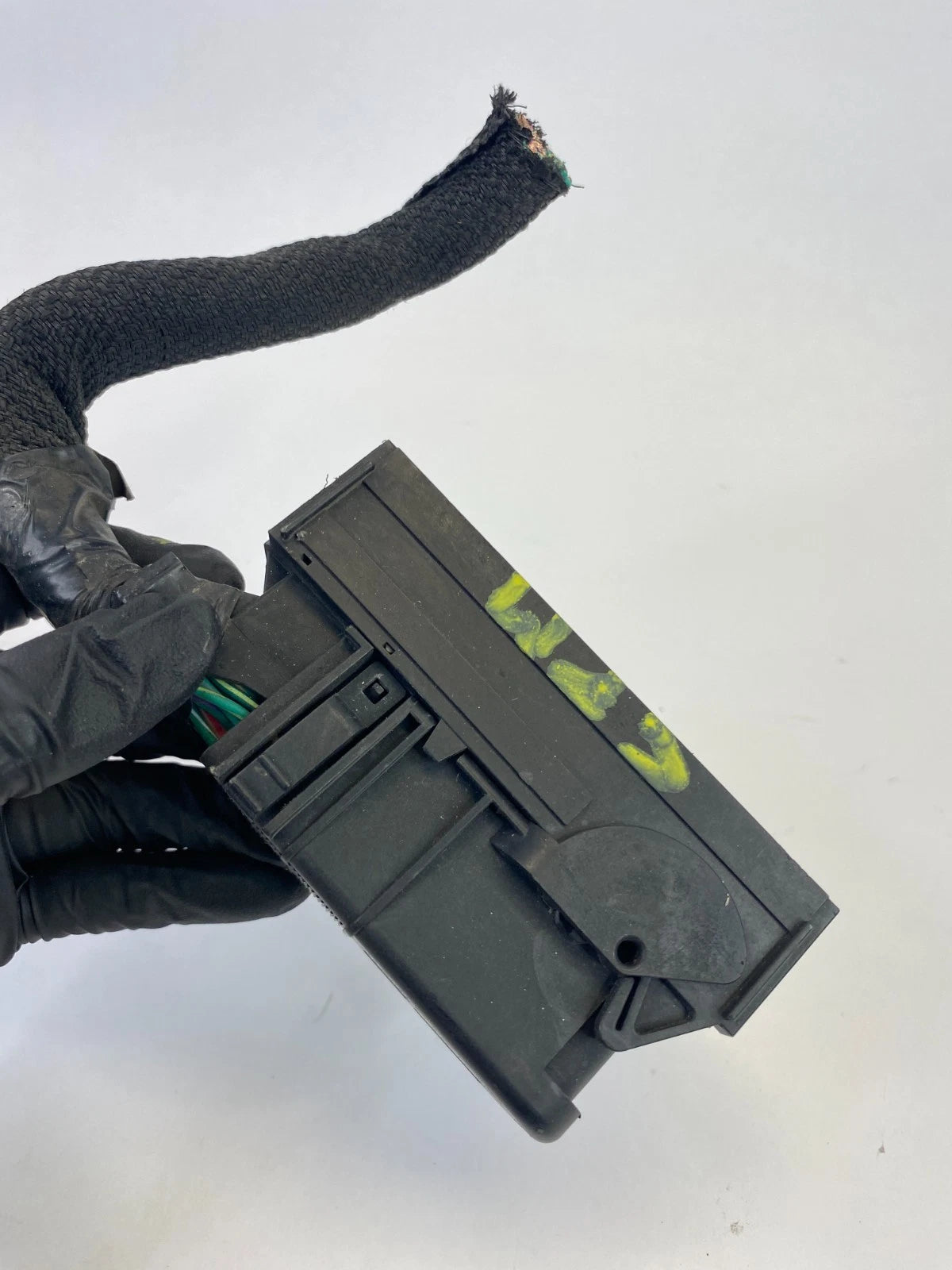 2010 DODGE JOURNEY 3.5L ABS ANTI LOCK BRAKE PUMP PLUG CONNECTOR RELAY OEM